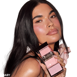 Major Glow Creme & Powder Light Reflecting
Translucent Highlighter Duo